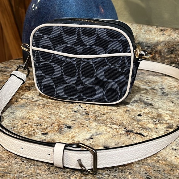 Coach Mini Dempsey Camera Bag In Signature Jacquard With Coach Patch - Picture 3 of 7